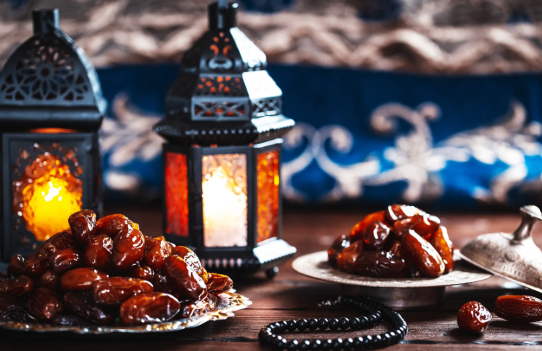 Break Your Fast Healthily with Dates